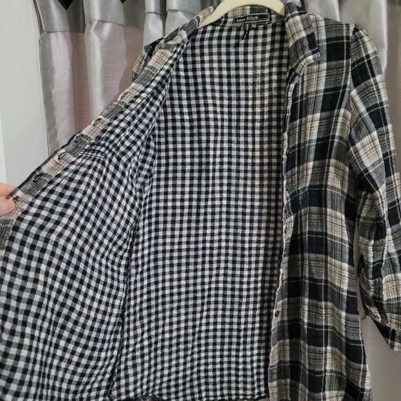 Love Stitch - Flannel Button Down - Size M - Picture 4 of 13